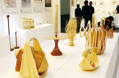 國(guó)內(nèi)眾多工藝品精品融入創(chuàng)新設(shè)計(jì) 吸引消費(fèi)者目光